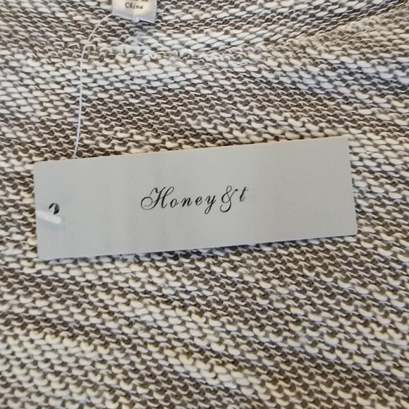 HONEY & t Gray Ruched Sleeve Blouse Women Size Medium - Picture 9 of 11